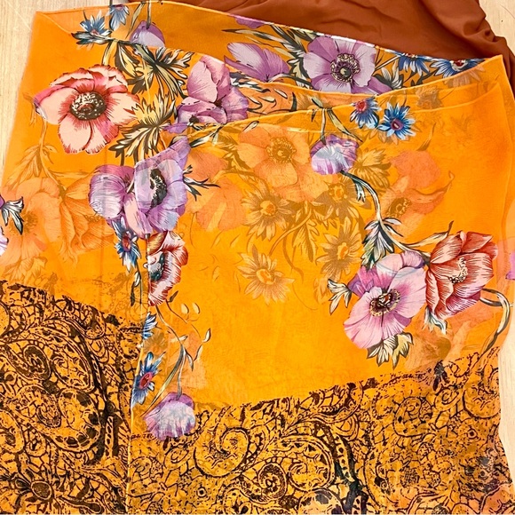 3 One Piece Suits: Black Cut Out Pin Up, Rust Ruffle, Black Low Back ➕ Sarong - Picture 4 of 11